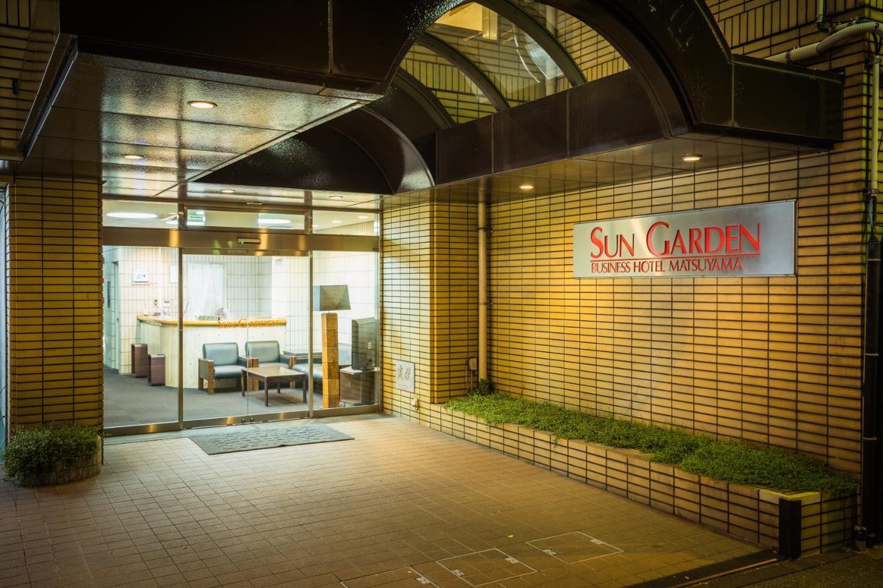 Business Hotel Sun Garden Matsuyama Matsuyama  Bagian luar foto